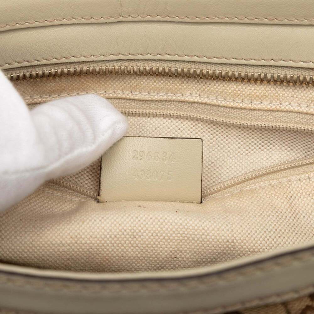 GUCCI Authentic Cream Leather Shoulder Bag - Picture 6 of 7